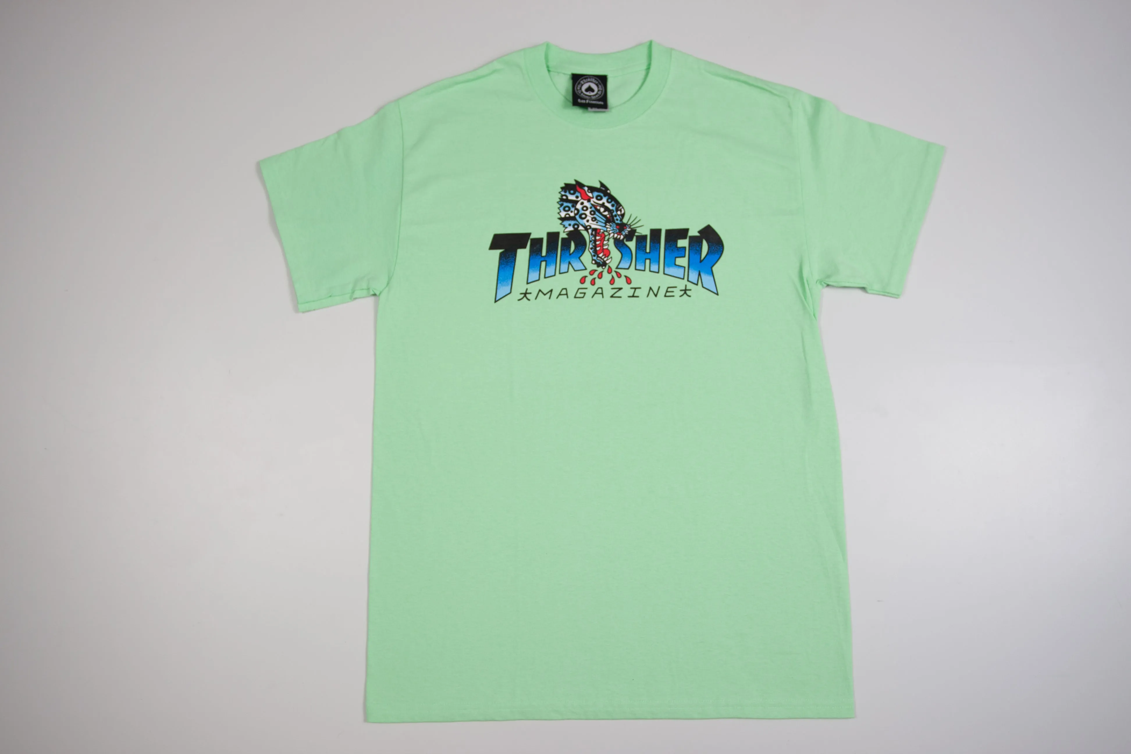 Camiseta Thrasher Leopard Magazine Verde Água