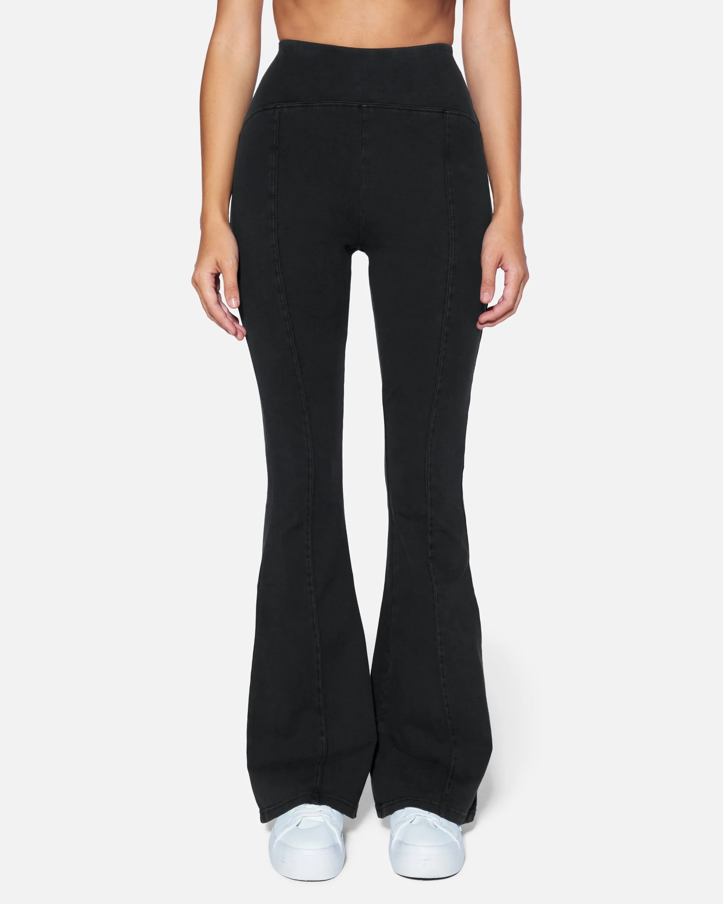 ESSENTIAL HIGH WAISTED FLARE PANT