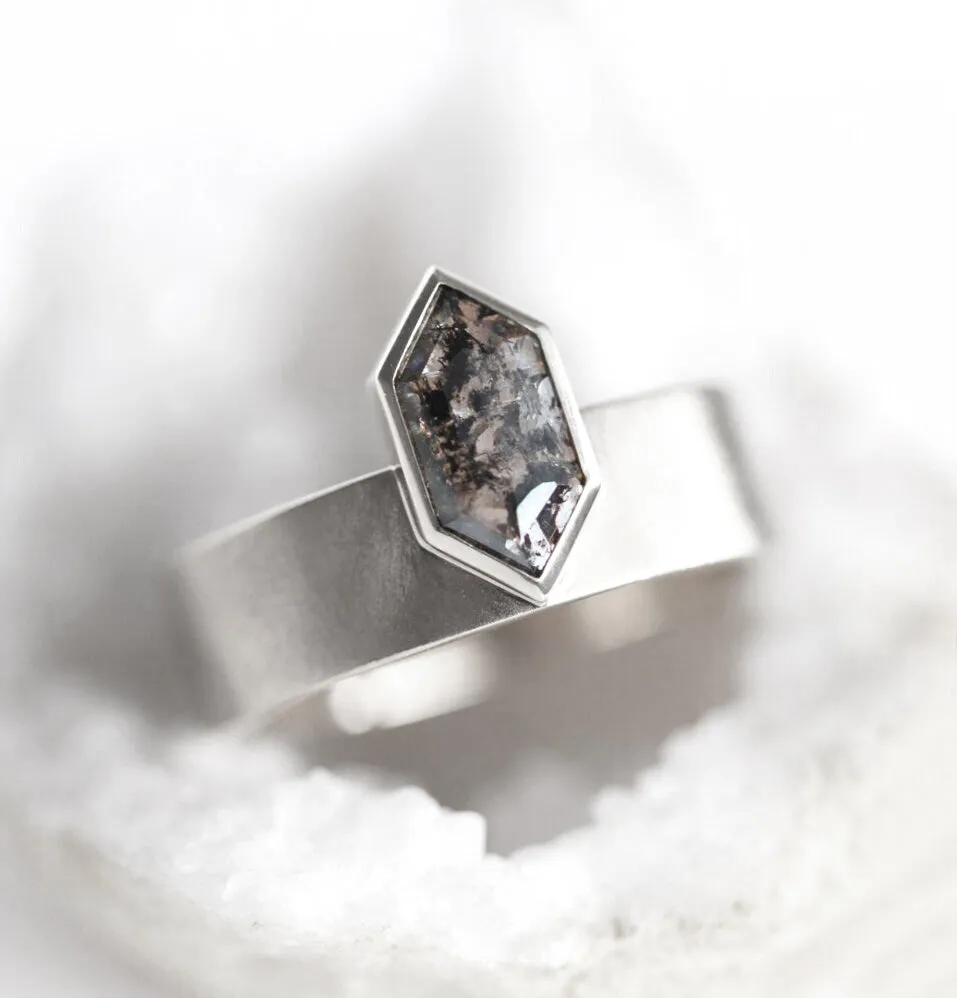 Evangeline Hexagon Diamond Ring Set