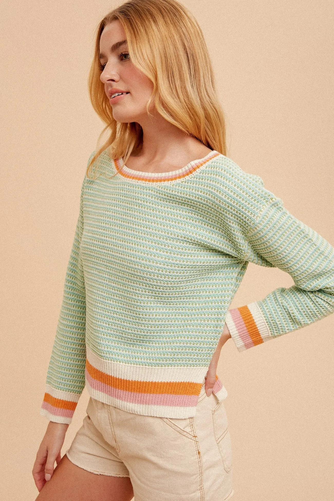 Round Neckline Crochet Knit Sweater