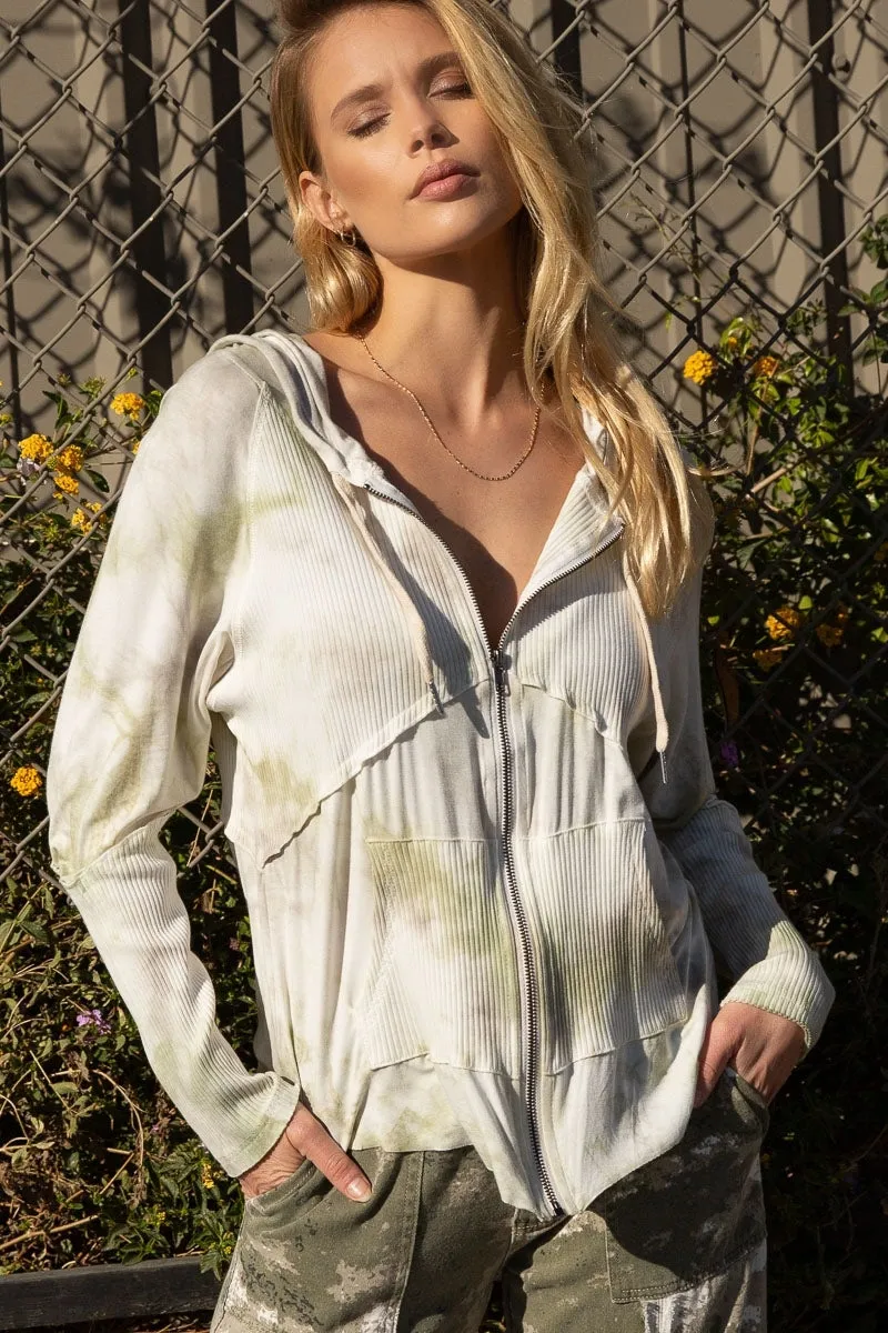 Tie Dye Top in Forest Fog