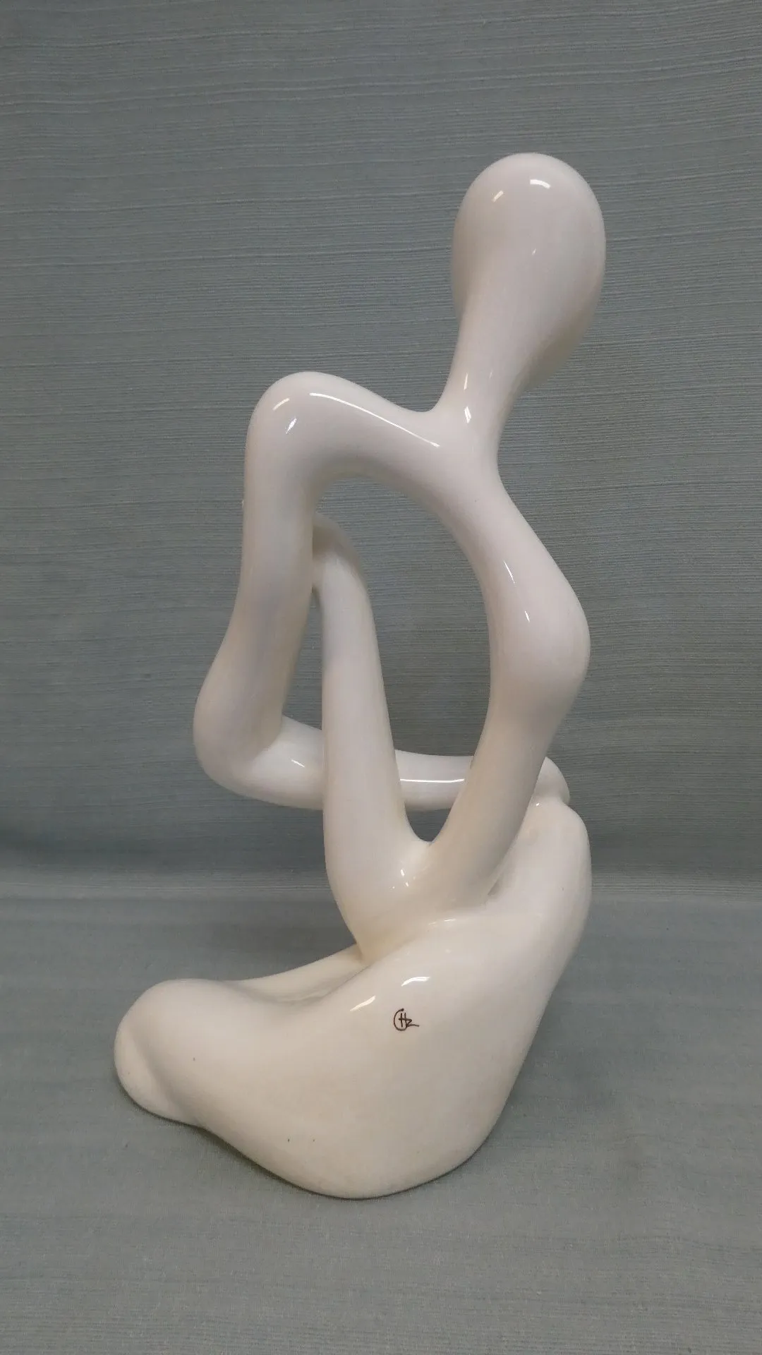 Viuda de Miguel Abstract Ceramic Sculpture